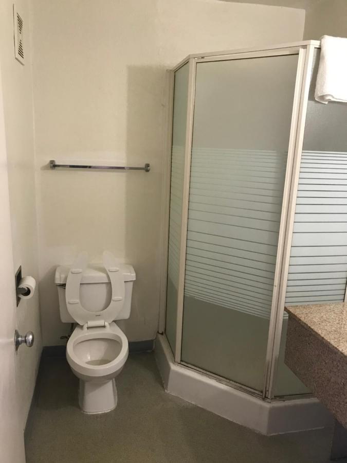 Travel Inn Greensboro Kültér fotó